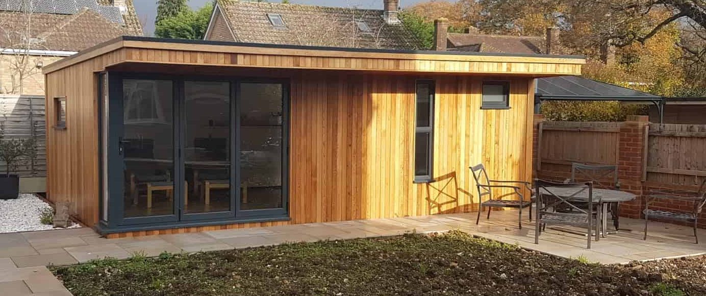 Well presented luxury garden studio.